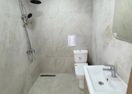 Neue Wohnung in einer schönen Anlage in exzellenter Lage. Foto 17