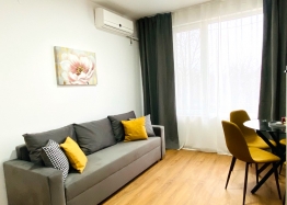 Dwupokojowe mieszkanie w centrum Słonecznego Brzegu po remoncie. Zdjęcie 5 Dwupokojowe mieszkanie w centrum Słonecznego Brzegu po remoncie. Zdjęcie 5