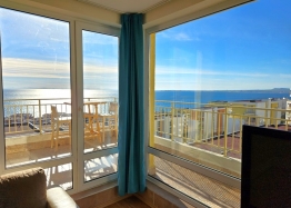 Apartment with fantastic sea view in a large complex. Photo 16