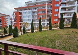 Excellent apartment on the first line in a large complex. Photo 8