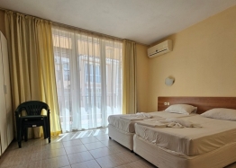 Хорошая большая студия в районе Какао Бич. Фото 1