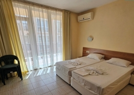 Хорошая большая студия в районе Какао Бич. Фото 2