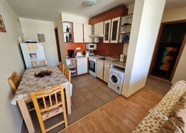 Three-room apartment in a large complex on the coast. Photo 4
