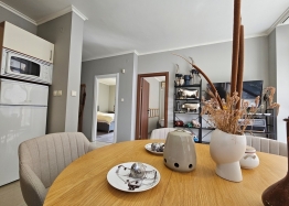 Three-room furnished apartment in the Sun City 1 complex. Photo 3