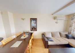 Large three-room apartment in a good complex. Photo 13
