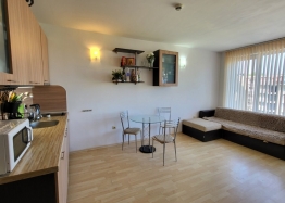 Zweizimmerwohnung fünf Gehminuten vom Meer entfernt. Foto 12