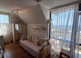 Двухкомнатный апартамент с видом на море в 200 м от пляжа. Фото 3