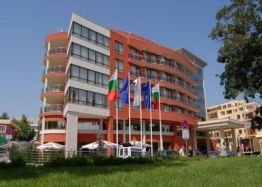 Útulné studio v Nesebaru na první linii. Foto 1