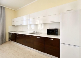 Luxusní apartmán 100 metrů od pláže v krásné budově. Foto 34