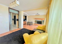 Apartament z jedną sypialnią na pierwszej linii brzegowej. Zdjęcie 12