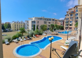 Beautiful two-room apartment 300 meters from the beach. Photo 7