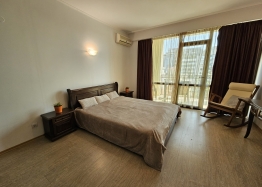 Prostorný apartmán s výhledem na moře a skvělou polohou. Foto 18