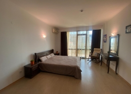 Prostorný apartmán s výhledem na moře a skvělou polohou. Foto 5