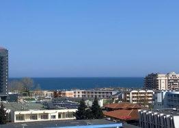 Prostorný apartmán s výhledem na moře a skvělou polohou. Foto 9