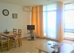 Apartament z panoramicznym widokiem na morze w pierwszej linii. Zdjęcie 15