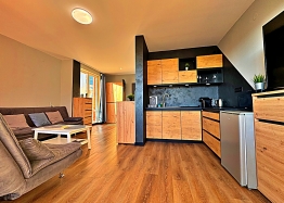 Prostorné studio ve velkém komplexu. Foto 12