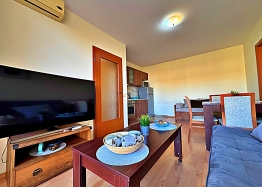 Prostorný byt ve velkém komplexu. Foto 12