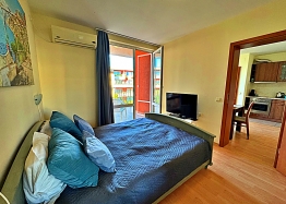 Prostorný byt ve velkém komplexu. Foto 17