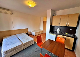 Studio in einem großen Komplex in erster Reihe. Foto 6 Studio in einem großen Komplex in erster Reihe. Foto 6